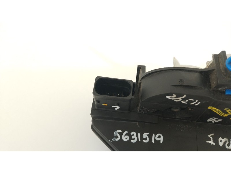 Recambio de cerradura puerta delantera derecha para opel astra j lim. cosmo referencia OEM IAM 3023880  13579523