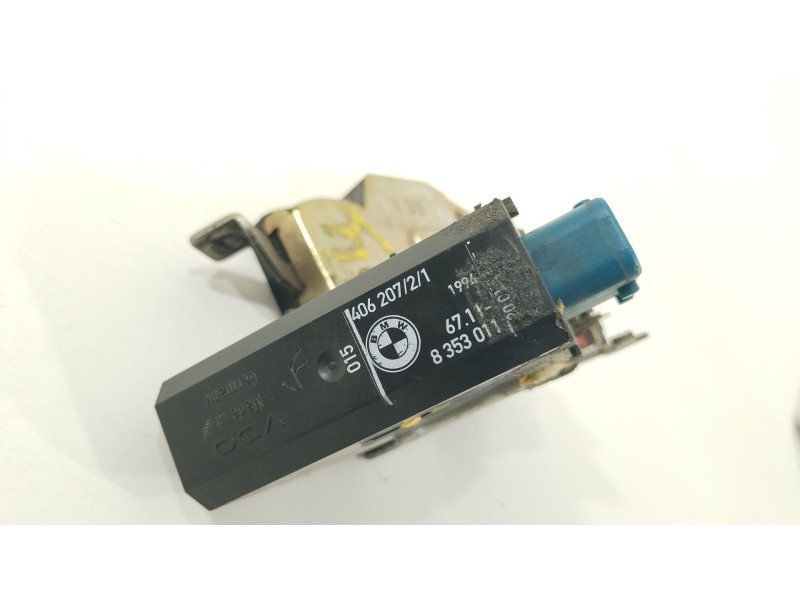 Recambio de cerradura puerta trasera izquierda para bmw 5 (e34) 520 i 24v referencia OEM IAM 8138927 8353011 51228138927