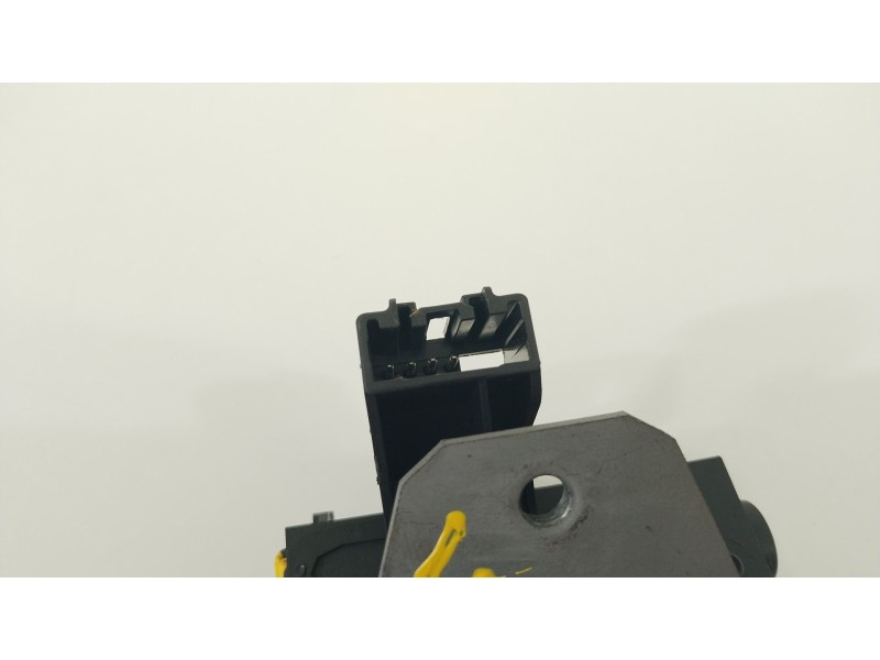 Recambio de cerradura maletero / porton para ford focus lim. (cb4) titanium referencia OEM IAM 8M51R442A66AB  1570448