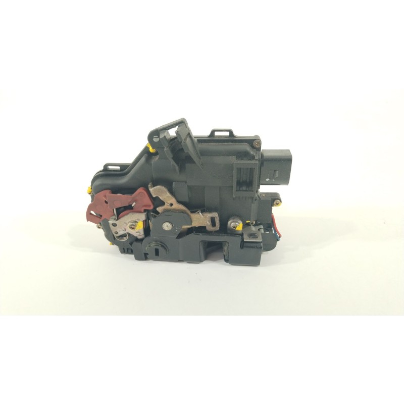 Recambio de cerradura puerta trasera izquierda para audi a4 b6 (8e2) 1.9 tdi referencia OEM IAM 8E0839015C  