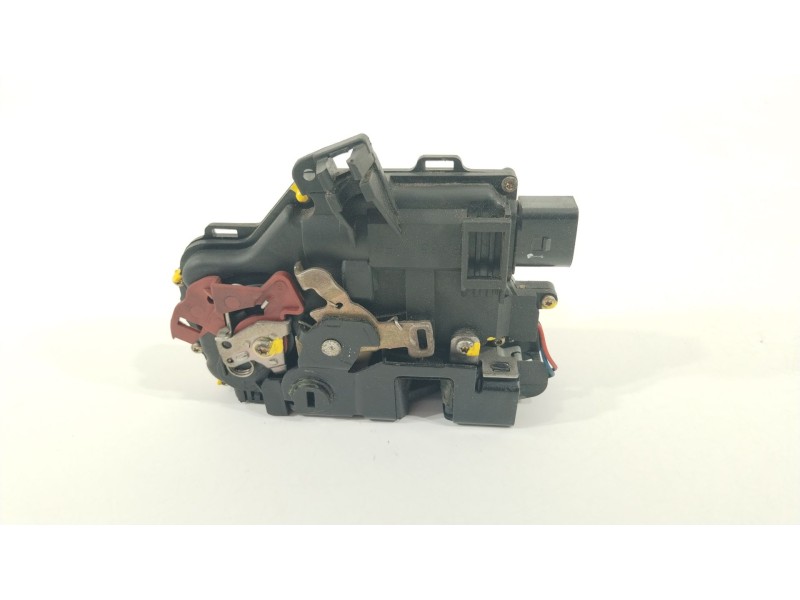 Recambio de cerradura puerta trasera izquierda para audi a4 b6 (8e2) 1.9 tdi referencia OEM IAM 8E0839015C  