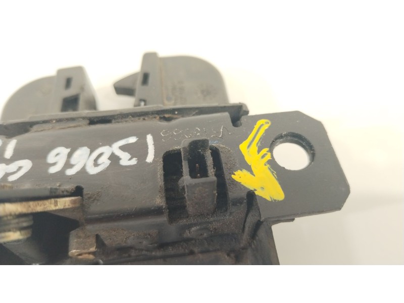 Recambio de cerradura maletero / porton para volkswagen golf iv berlina (1j1) highline referencia OEM IAM 1J6827505B  