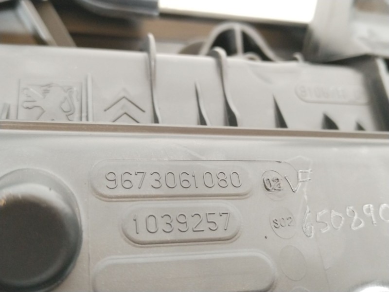 Recambio de caja filtro aire para citroën c4 aircross 1.6 hdi 115 referencia OEM IAM 9673061080  