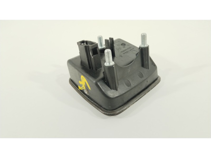 Recambio de maneta exterior porton para seat leon st (5f8) style referencia OEM IAM 5F0827565D  