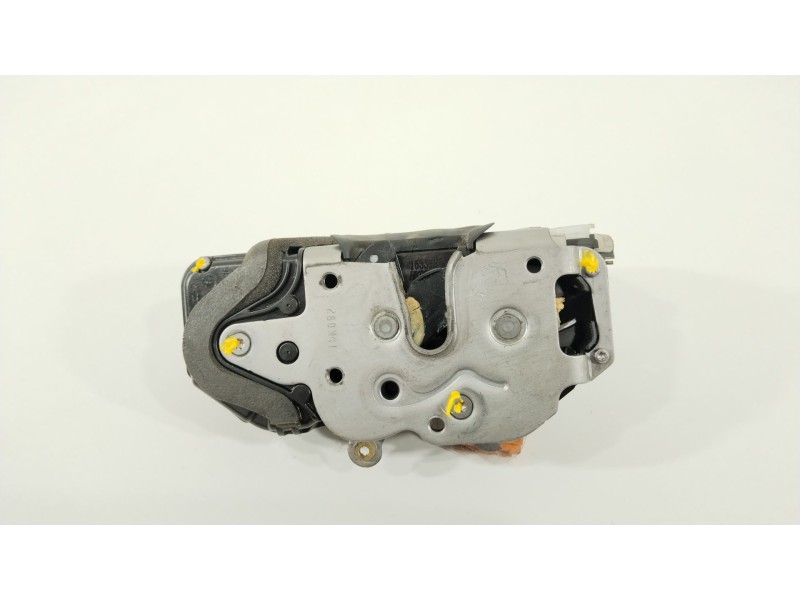 Recambio de cerradura puerta delantera izquierda para opel adam unlimited ecoflex referencia OEM IAM 13579522  