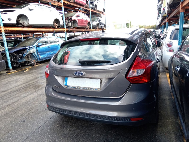 ford focus iii sedán del año 2013