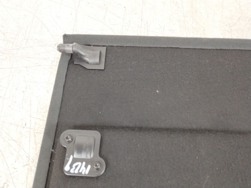 Recambio de bandeja trasera para audi a3 (8p1) 1.6 fsi referencia OEM IAM 8P4867769BF  