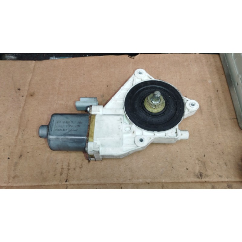 Recambio de motor elevalunas trasero derecho para nissan micra iii (k12) 1.4 16v referencia OEM IAM 80730BC400  0130822203