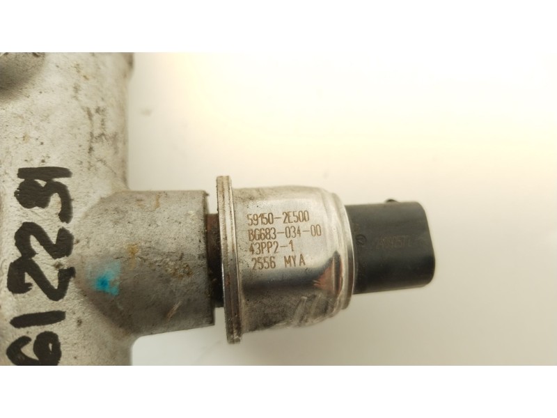 Recambio de bomba freno para kia carens (un) concept referencia OEM IAM 585101D030  591502E500