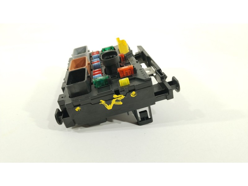 Recambio de caja reles / fusibles para peugeot 207/207+ (wa_, wc_) 1.6 hdi referencia OEM IAM 9661086980  6500FH