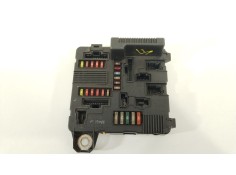 Recambio de caja reles / fusibles para renault megane ii familiar authentique referencia OEM IAM 8200306033B 8200306033 S1183993