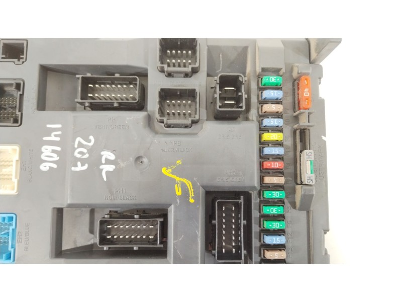 Recambio de caja reles / fusibles para peugeot 207/207+ (wa_, wc_) 1.4 hdi referencia OEM IAM 9664983080  10557680