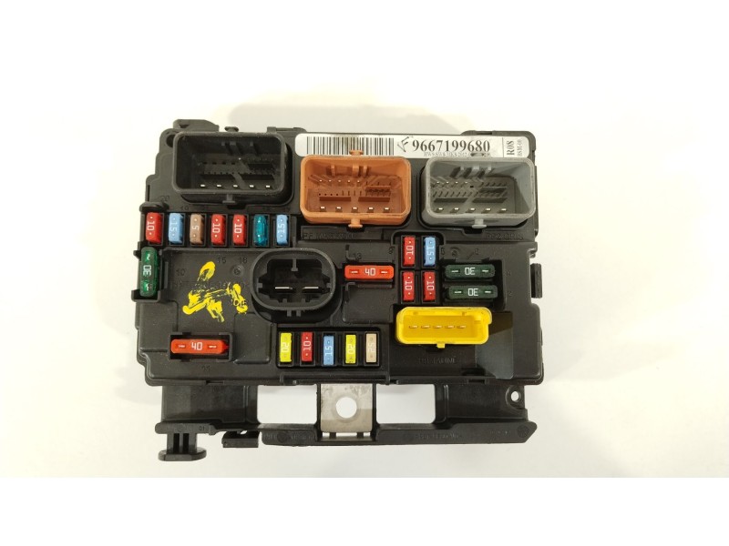 Recambio de caja reles / fusibles para peugeot 207/207+ (wa_, wc_) 1.4 hdi referencia OEM IAM 9667199680  