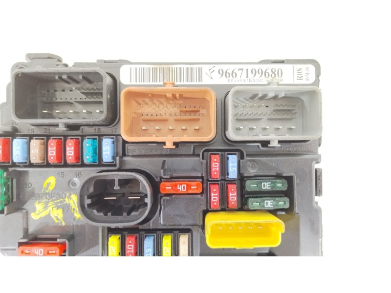 Recambio de caja reles / fusibles para peugeot 207/207+ (wa_, wc_) 1.4 hdi referencia OEM IAM 9667199680  