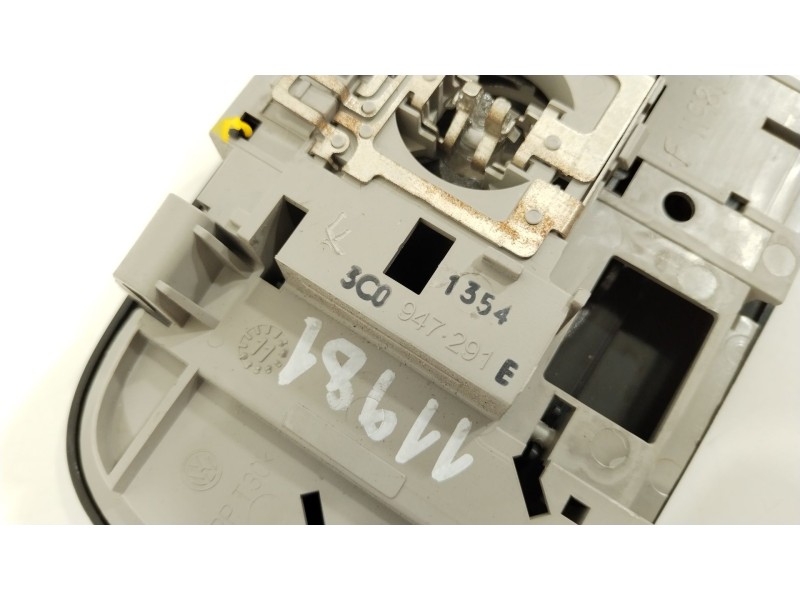 Recambio de luz interior para volkswagen golf vi (5k1) gti referencia OEM IAM 3C0947291E  