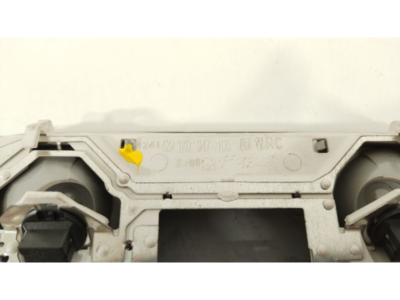 Recambio de luz interior para volkswagen touran (1t3) advance bluemotion referencia OEM IAM 1K0947105AT 1K0947133H 1K9959561