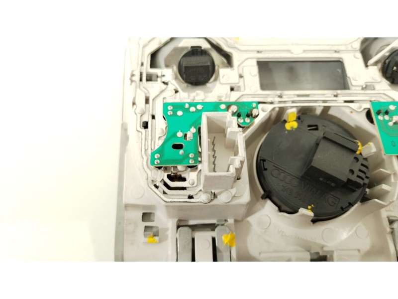 Recambio de luz interior para volkswagen touran (1t3) advance bluemotion referencia OEM IAM 1K0947105AT 1K0947133H 1K9959561