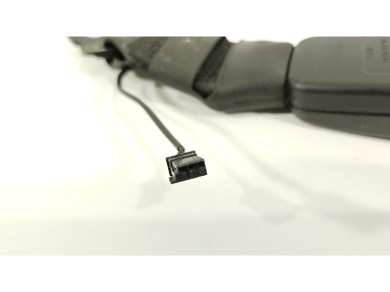 Recambio de enganche cinturon trasero central para bmw 5 touring (f11) 525 d xdrive referencia OEM IAM 72117243275  7243275