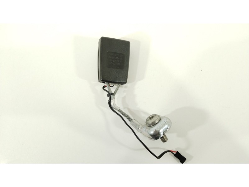 Recambio de enganche cinturon trasero izquierdo para bmw 5 touring (f11) 525 d xdrive referencia OEM IAM 72117243273  7243273