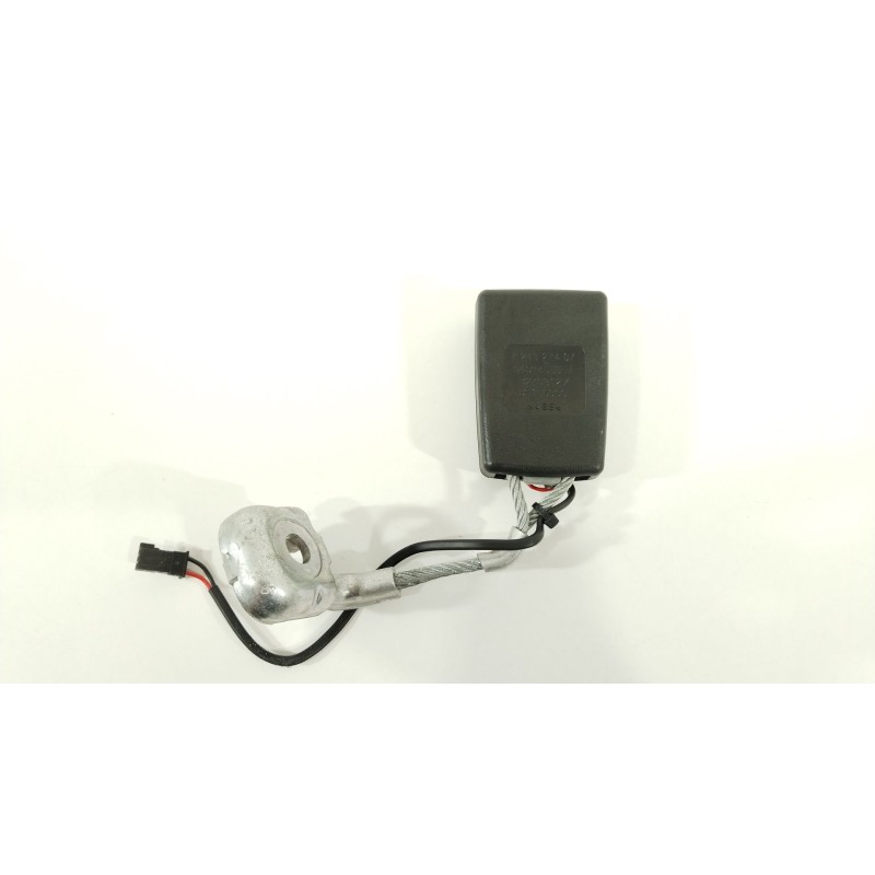 Recambio de enganche cinturon trasero derecho para bmw 5 touring (f11) 525 d xdrive referencia OEM IAM 72117243274  7243274