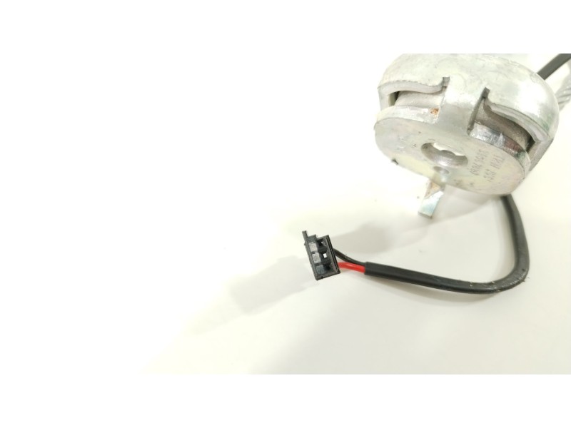 Recambio de enganche cinturon trasero derecho para bmw 5 touring (f11) 525 d xdrive referencia OEM IAM 72117243274  7243274