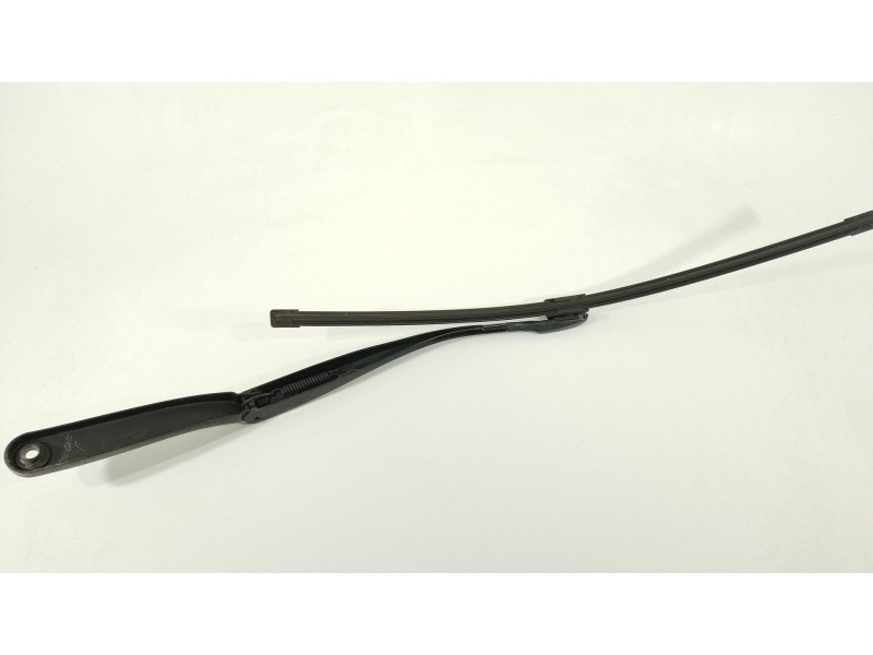 Recambio de brazo limpia delantero izquierdo para bmw 5 touring (f11) 525 d xdrive referencia OEM IAM 61617182459  