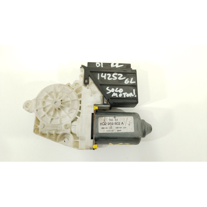 Recambio de motor elevalunas delantero izquierdo para seat ibiza iii (6l1) 1.9 sdi referencia OEM IAM 6Q2959802A  
