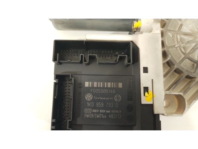 Recambio de motor elevalunas delantero izquierdo para seat altea (5p1) 1.6 referencia OEM IAM 1T0959701A 5P0837401A 1K0959793D Recambio de motor elevalunas delantero izquierdo para seat altea (5p1) 1.6 referencia OEM IAM 1T0959701A 5P0837401A 1K0959793D