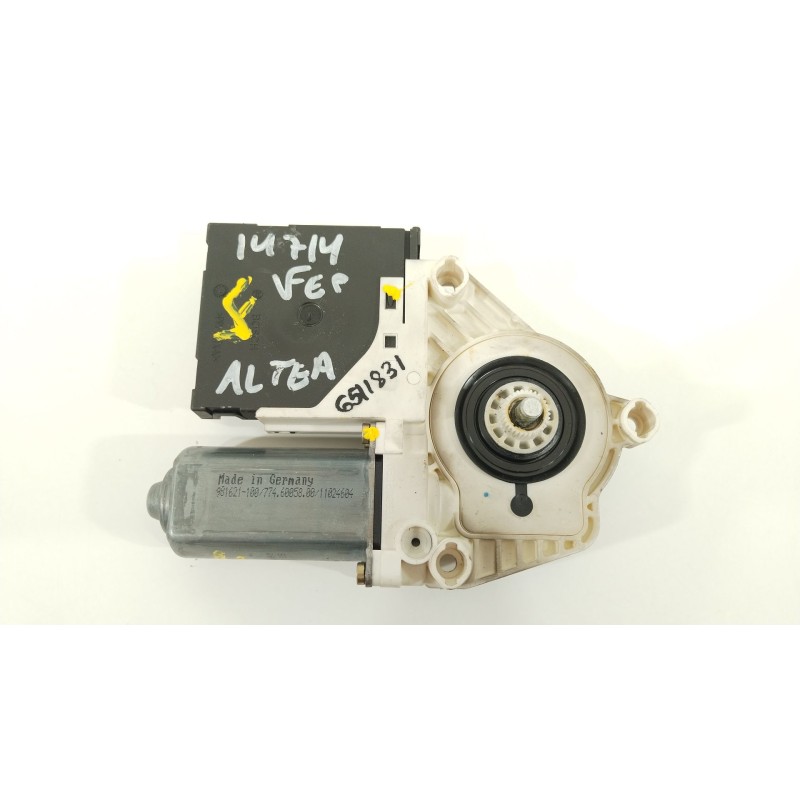 Recambio de motor elevalunas delantero izquierdo para seat altea (5p1) 1.6 referencia OEM IAM 1T0959701A 5P0837401A 1K0959793D Recambio de motor elevalunas delantero izquierdo para seat altea (5p1) 1.6 referencia OEM IAM 1T0959701A 5P0837401A 1K0959793D