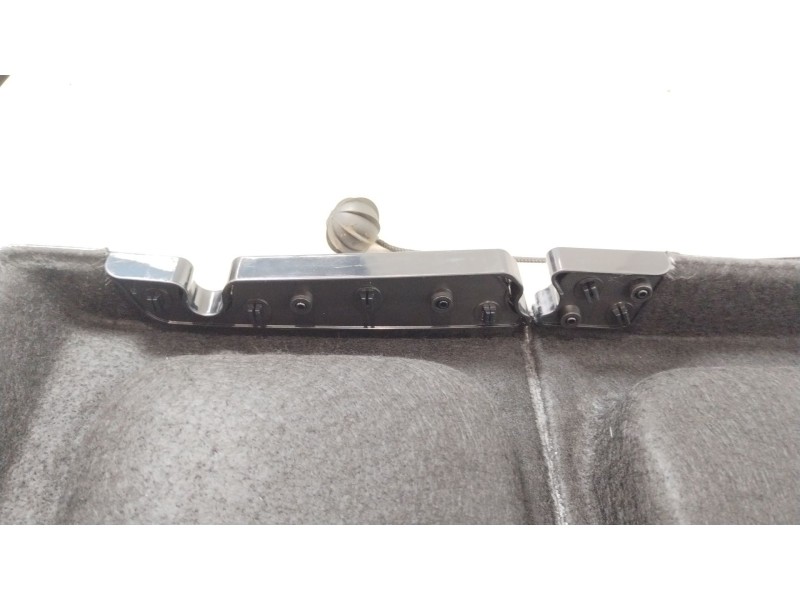 Recambio de bandeja trasera para skoda octavia iii combi (5e5, 5e6) 1.6 tdi referencia OEM IAM 5E5867769E  