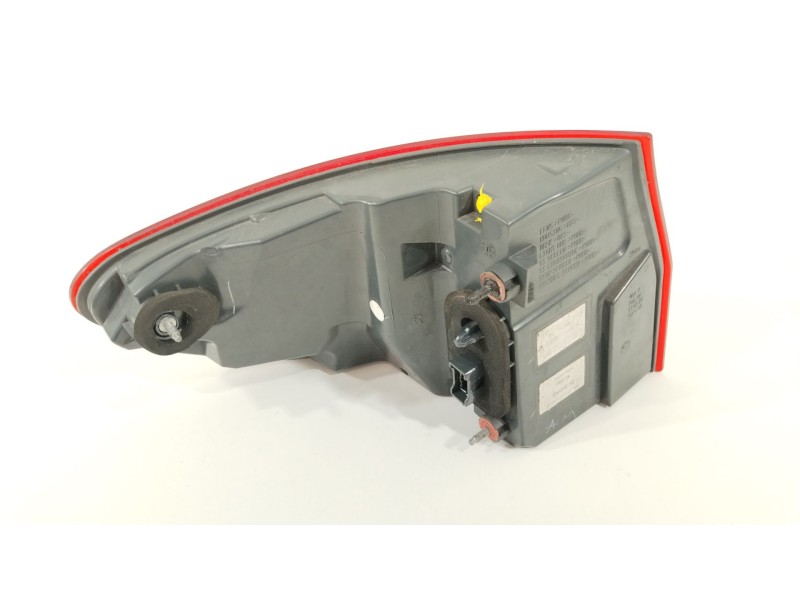 Recambio de piloto trasero derecho para bmw 5 touring (f11) 525 d xdrive referencia OEM IAM 63217203234  