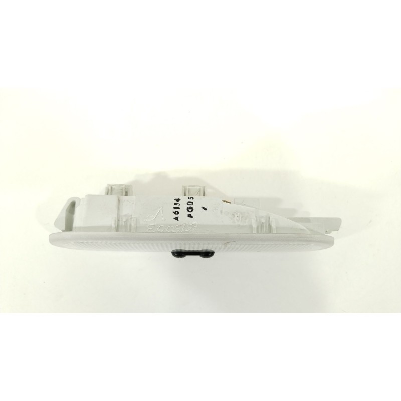 Recambio de luz interior para nissan juke (f15) 1.6 dig-t nismo rs referencia OEM IAM 8200074362  