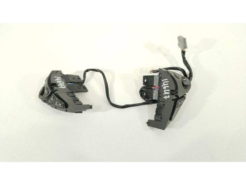 Recambio de mando volante para nissan juke (f15) 1.6 dig-t nismo rs referencia OEM IAM 255503YV4A  