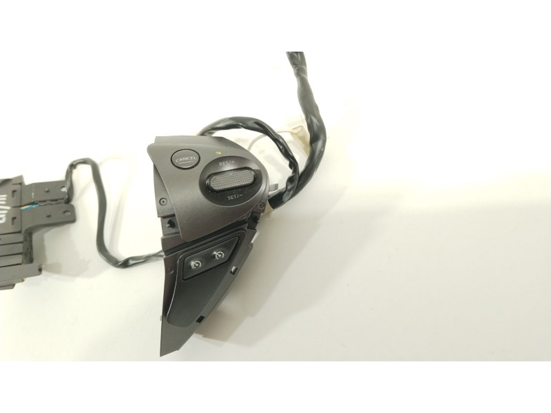 Recambio de mando volante para nissan juke (f15) 1.6 dig-t nismo rs referencia OEM IAM 255503YV4A  