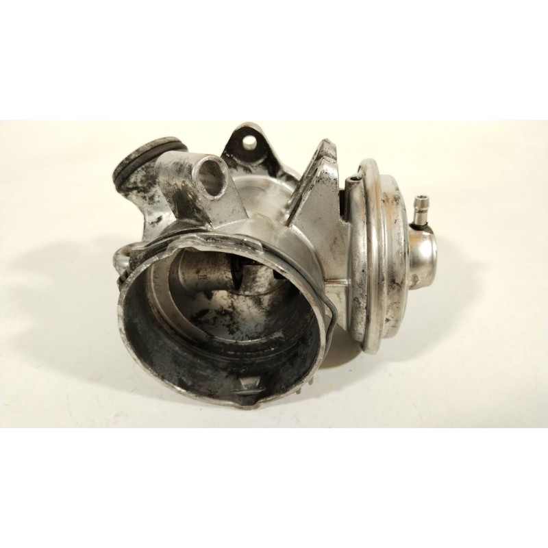 Recambio de valvula egr para mercedes-benz clase clk (w209) coupe 270 cdi (209.316) referencia OEM IAM A6110900754  