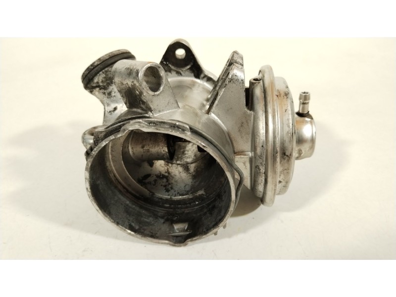 Recambio de valvula egr para mercedes-benz clase clk (w209) coupe 270 cdi (209.316) referencia OEM IAM A6110900754  