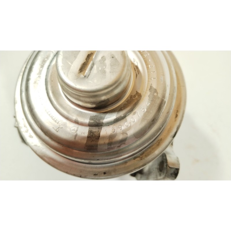 Recambio de valvula egr para mercedes-benz clase clk (w209) coupe 270 cdi (209.316) referencia OEM IAM A6110900754  