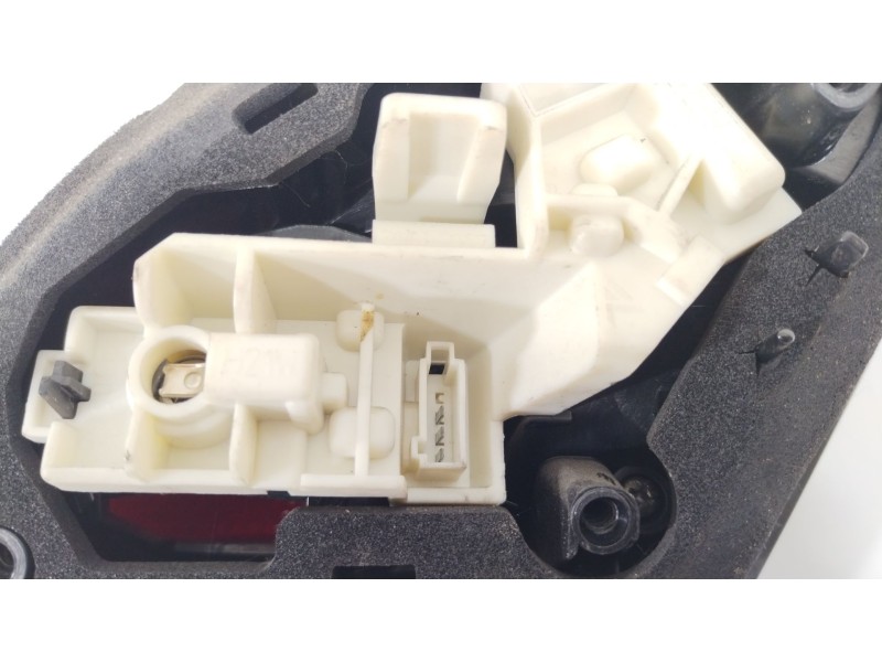 Recambio de piloto trasero izquierdo en porton para opel astra j lim. cosmo referencia OEM IAM 13319951  