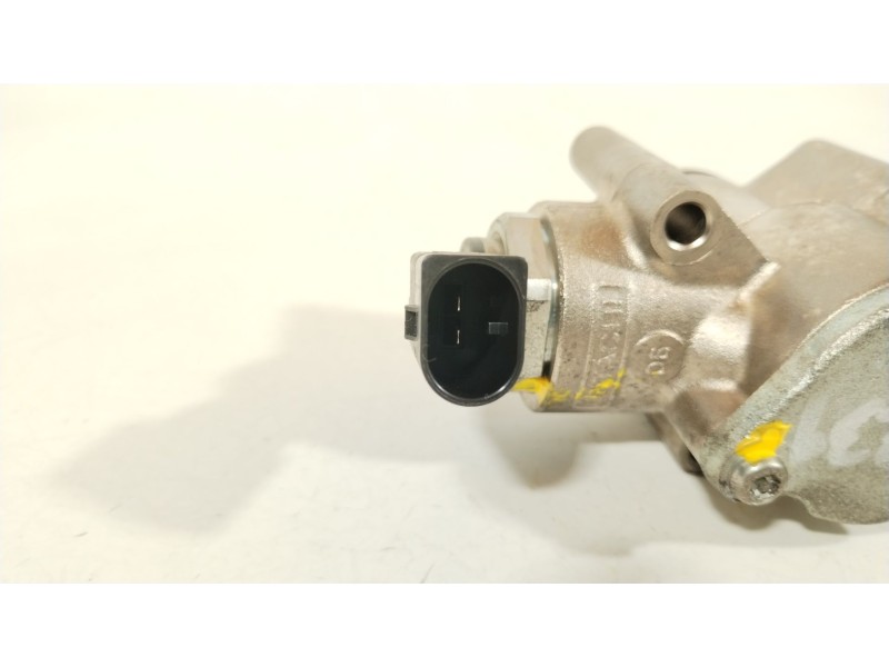 Recambio de bomba inyeccion para audi a3 (8p1) 1.6 fsi referencia OEM IAM 03C127025R  