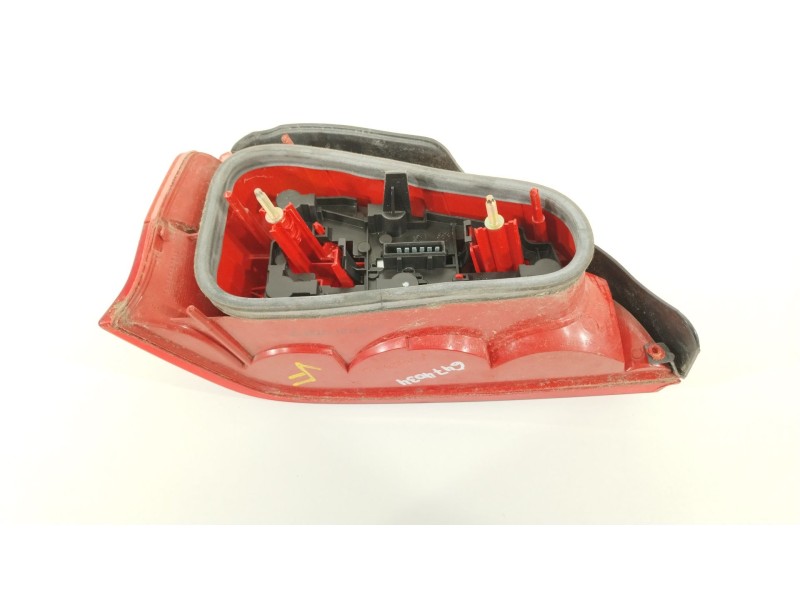 Recambio de piloto trasero derecho para peugeot 106 ii (1a_, 1c_) 1.1 i referencia OEM IAM 6351G6  