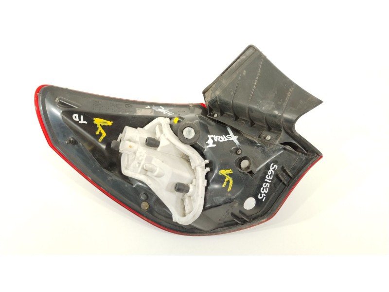 Recambio de piloto trasero derecho para opel astra j lim. cosmo referencia OEM IAM 13319948  