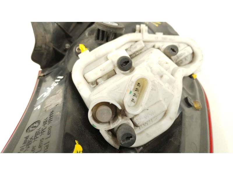 Recambio de piloto trasero derecho para opel astra j lim. cosmo referencia OEM IAM 13319948  