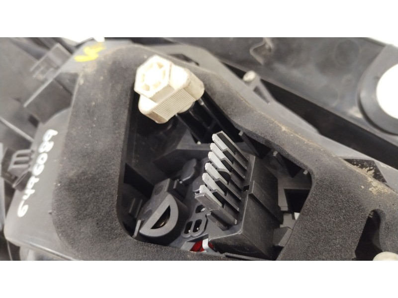 Recambio de piloto trasero derecho para opel astra h (a04) 1.7 cdti (l48) referencia OEM IAM 13222325  