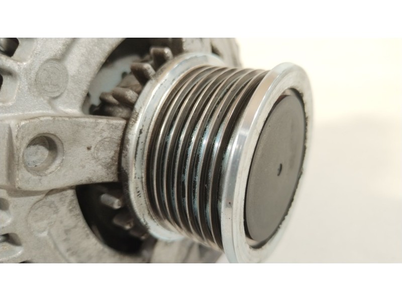 Recambio de alternador para toyota rav 4 iii (_a3_) 2.2 d (ala35_) referencia OEM IAM 2706026060  1042102370