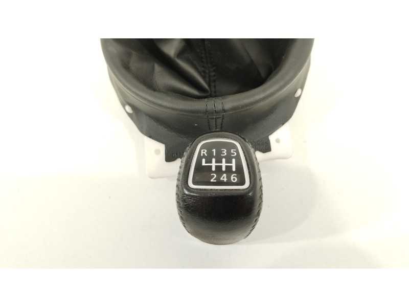 Recambio de pomo palanca cambio para citroën c4 aircross 1.6 hdi 115 referencia OEM IAM 1609925980  