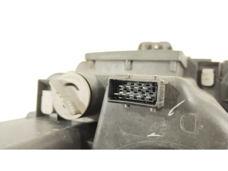 Recambio de faro derecho para fiat ulysse (179_) 2.2 jtd referencia OEM IAM 1494323080 620618 89007034