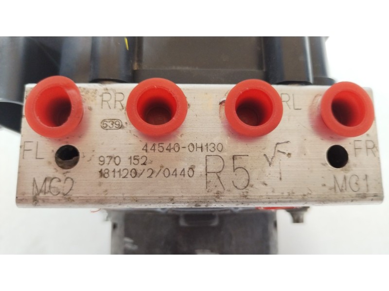 Recambio de abs para toyota aygo x-cite referencia OEM IAM 445400H130 0265956731 970152