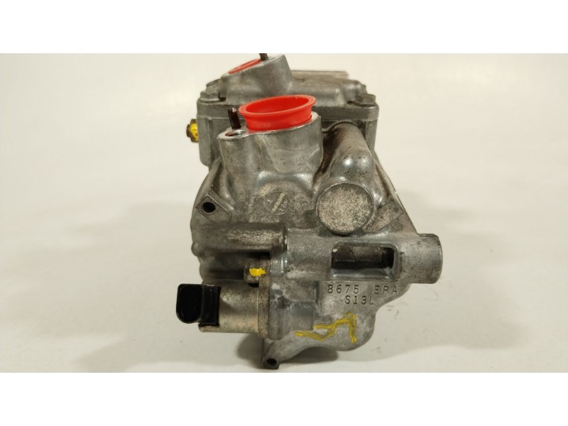 Recambio de compresor aire acondicionado para volkswagen golf v (1k1) 1.9 tdi referencia OEM IAM 1K0820803Q  8676F