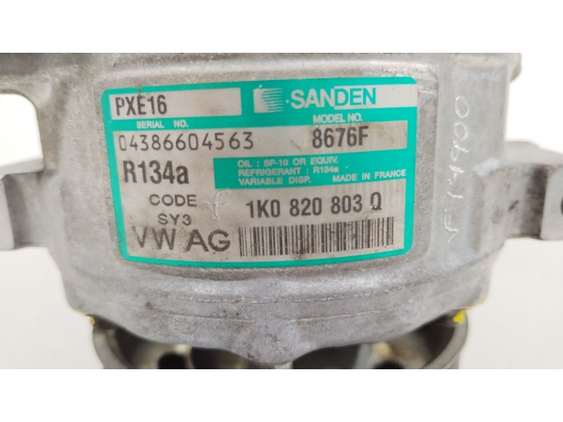 Recambio de compresor aire acondicionado para volkswagen golf v (1k1) 1.9 tdi referencia OEM IAM 1K0820803Q  8676F