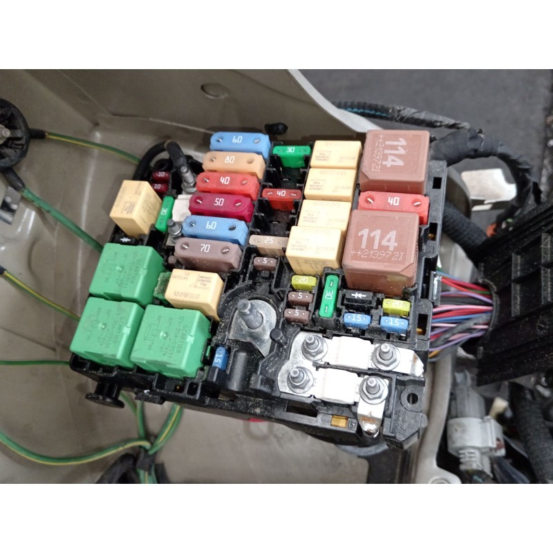 Recambio de caja reles / fusibles para citroën berlingo (er_, ec_) 1.5 bluehdi 100 referencia OEM IAM 9804848580  